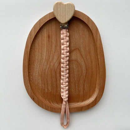 Geflochtener Baumwoll-Schnuller- und Beißring-Clip mit herzförmiger Holz-Sicherheitsklemme