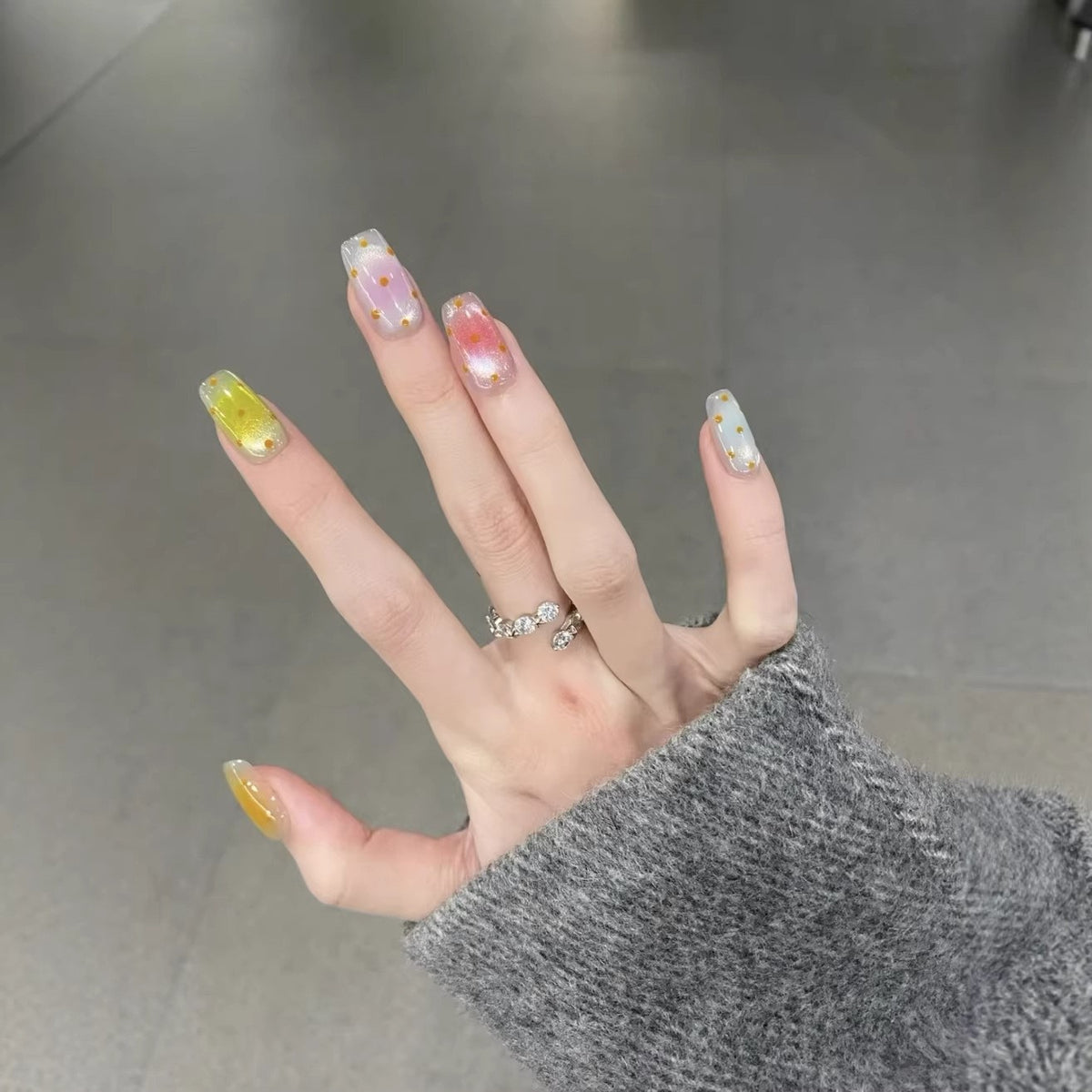 Künstlerische Acrylgel-Nagelverlängerungen