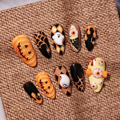 Kunstnagelset mit Halloween-Motiven und festlichen Designs Brehn