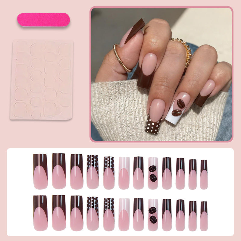 Kunstnagelset mit eleganten Schokoladen- und Kaffeekreationen Brehn