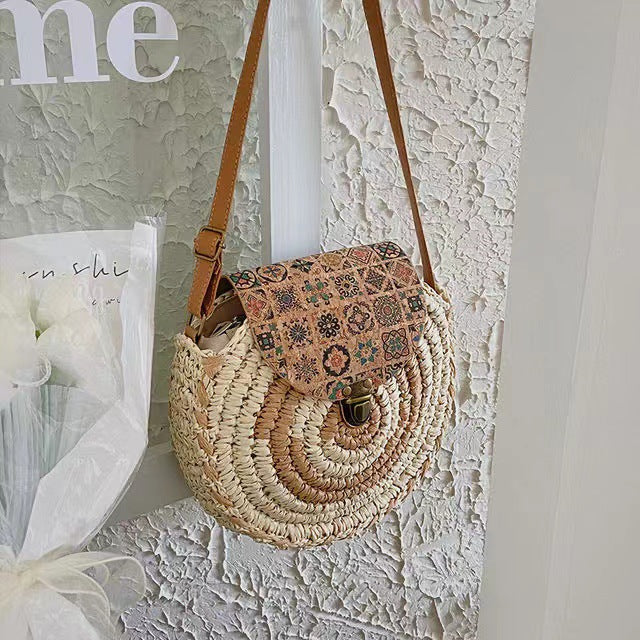 Runde Basttasche mit Verstellbarem Lederband Brehn