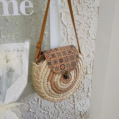 Runde Basttasche mit Verstellbarem Lederband Brehn