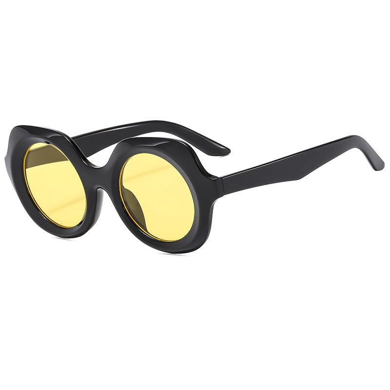 Damen oversized Sonnenbrille mit stilvollen, geschwungenen Rahmen Brehn