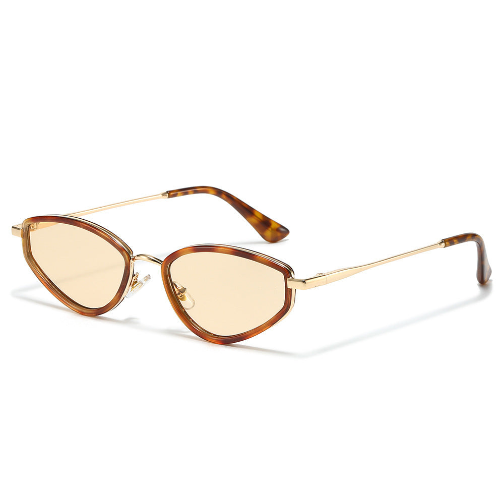 Moderne Katzenaugen-Sonnenbrille mit leichtem Rahmen Brehn