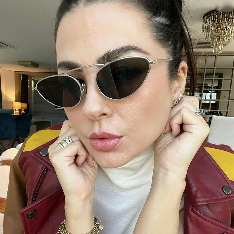 Damen trendige Cat-Eye Sonnenbrille mit schmalem Metallrahmen Brehn