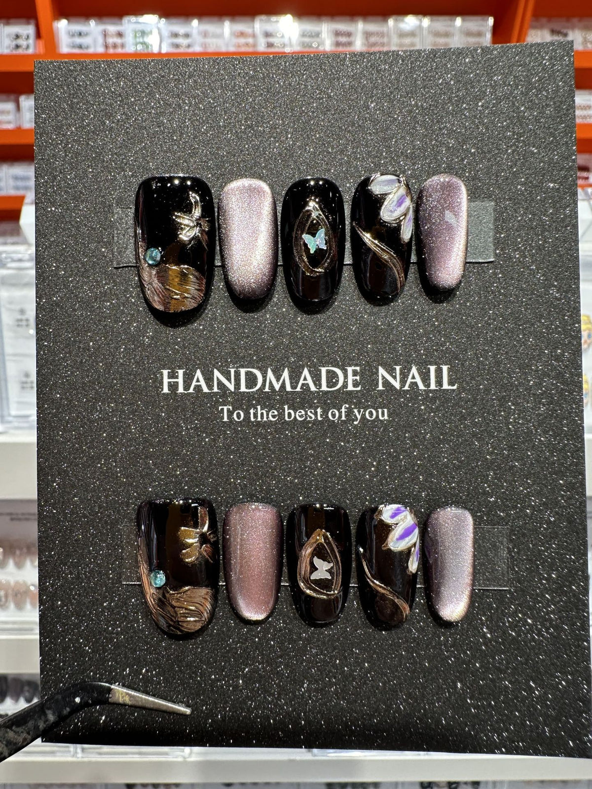 Künstlerisches handgemachtes Press-On-Nageldesign-Set