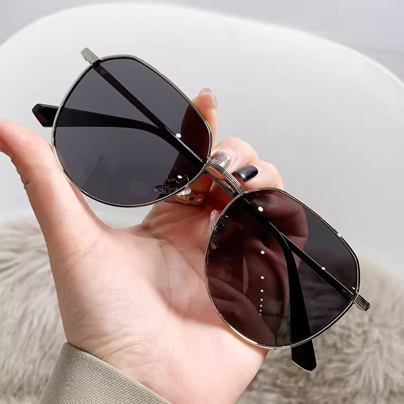 Damen katzenaugen Sonnenbrille mit elegantem Metallrahmen Brehn