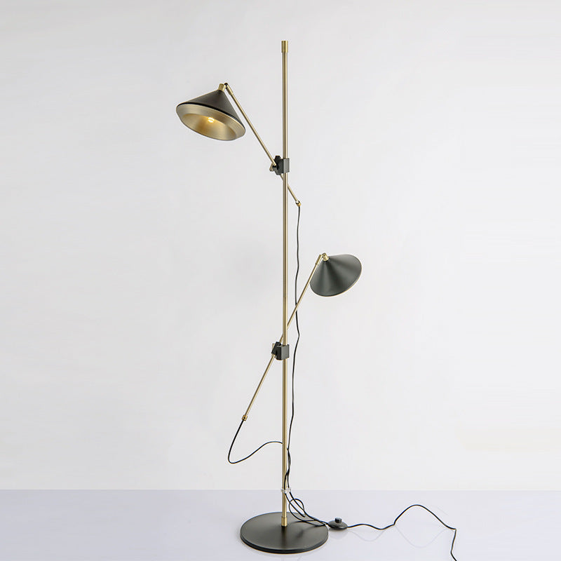 Verstellbare Dual-Head Stehleuchte