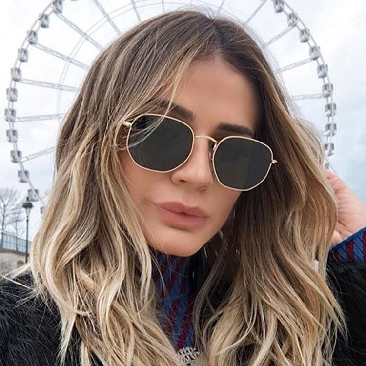 Damen modische geometrische Sonnenbrille mit robustem Metallrahmen Brehn