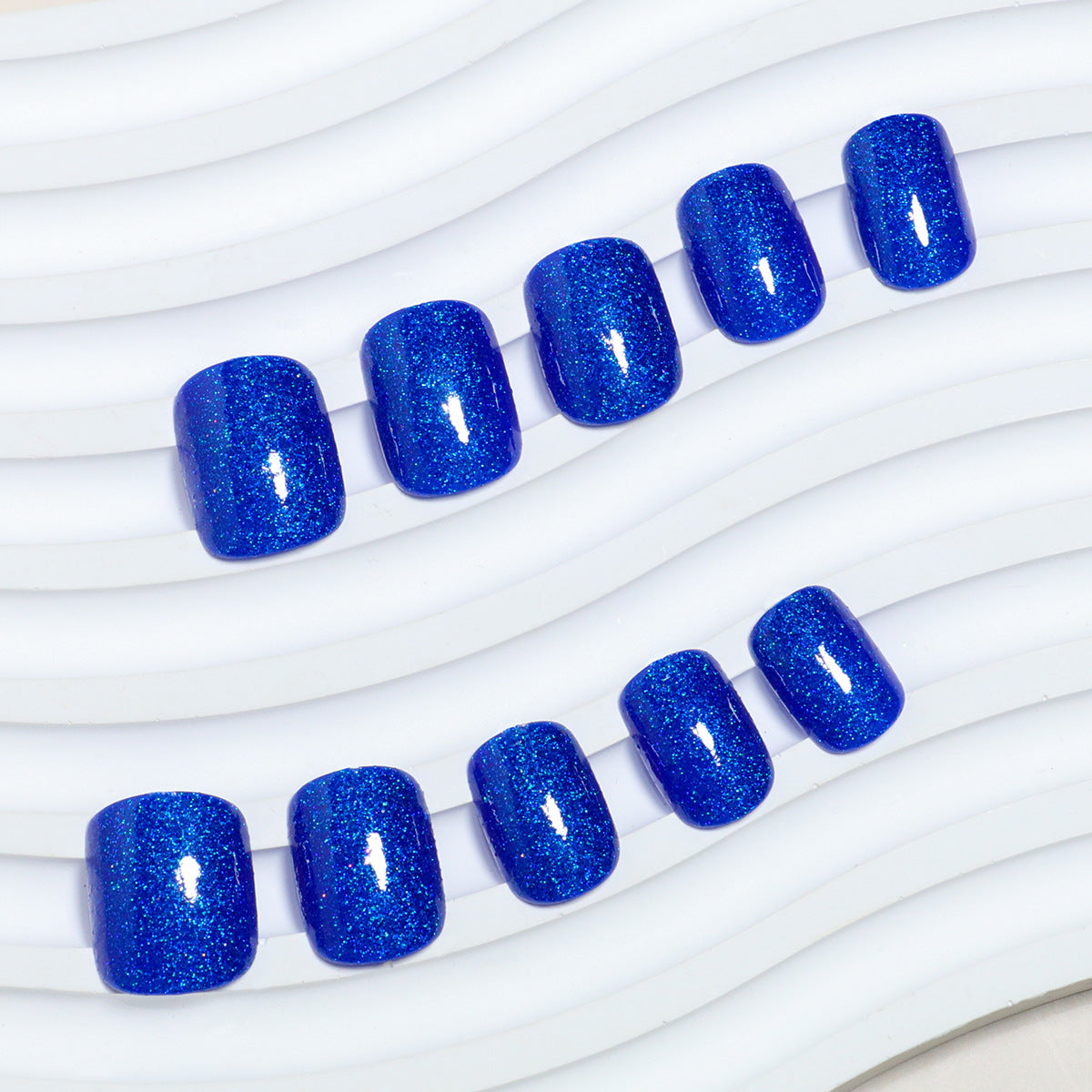Glitzernde Nagelkunst Tipps Brehn