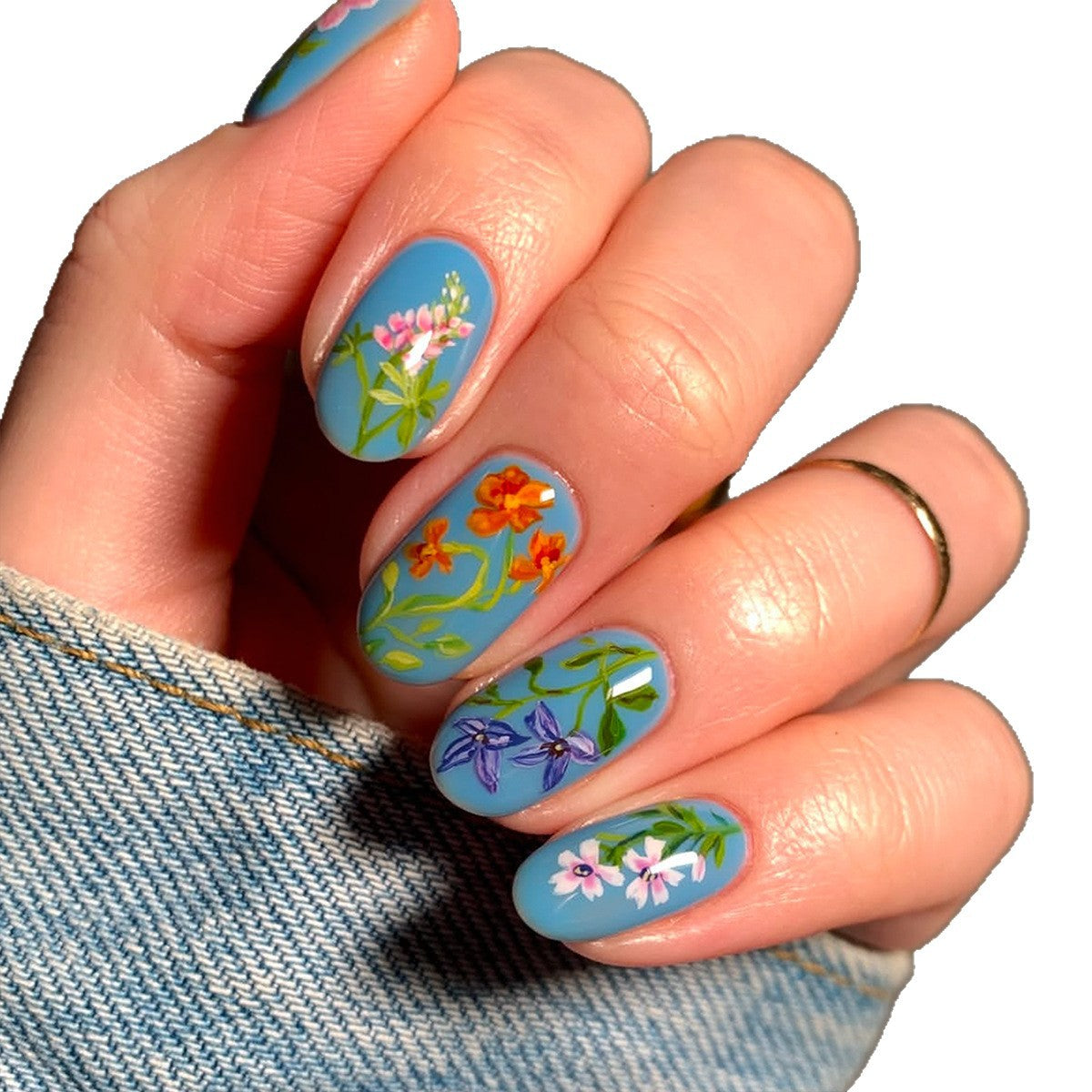 Kunstfingernägel mit Floralem Handdesign Brehn