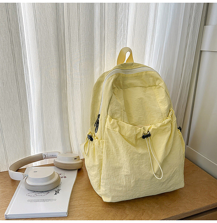 Lässiger Wanderschulrucksack