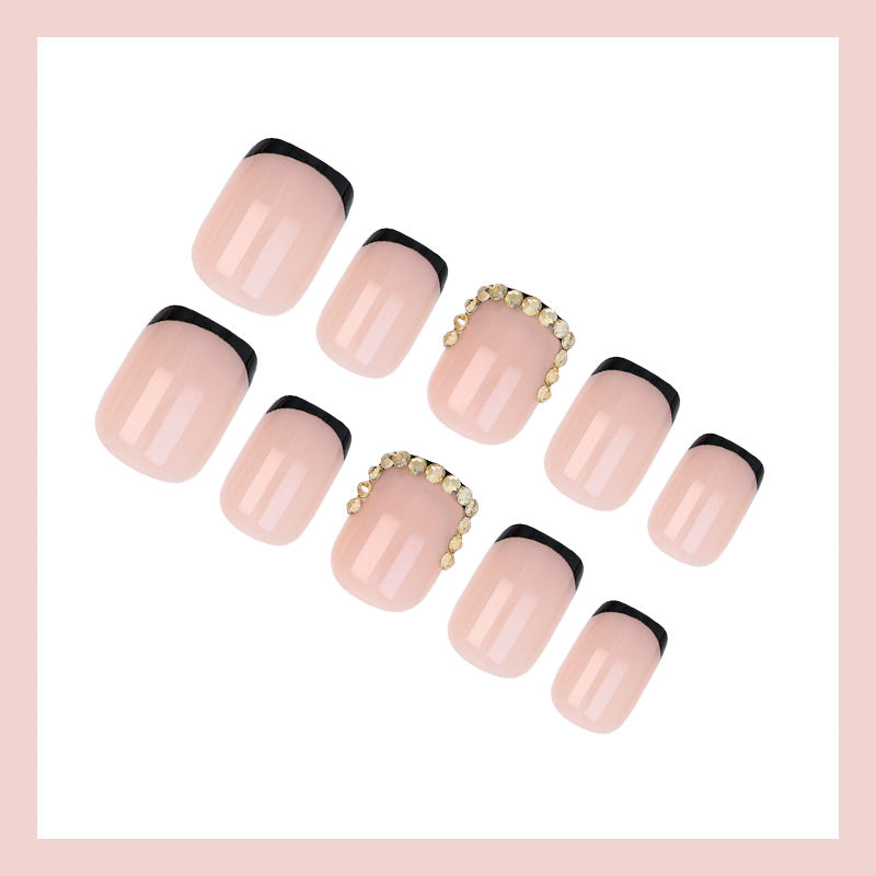 Luxus Kunstnagel Set mit Glitzer und detaillierten Designs Brehn