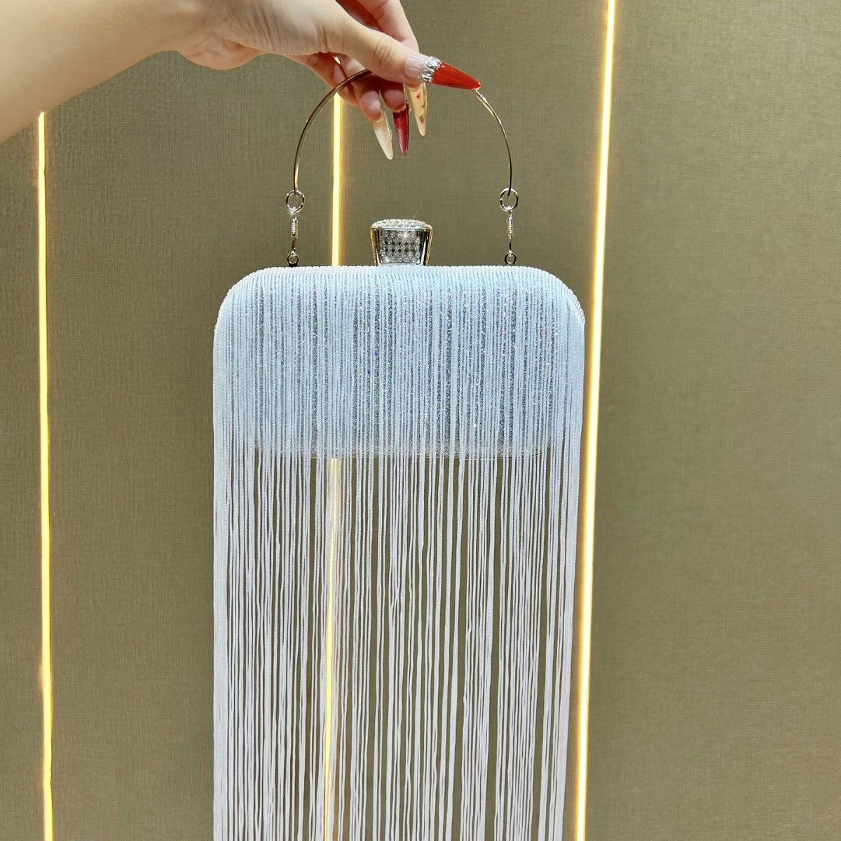 Fransen Detail Abend-Clutch