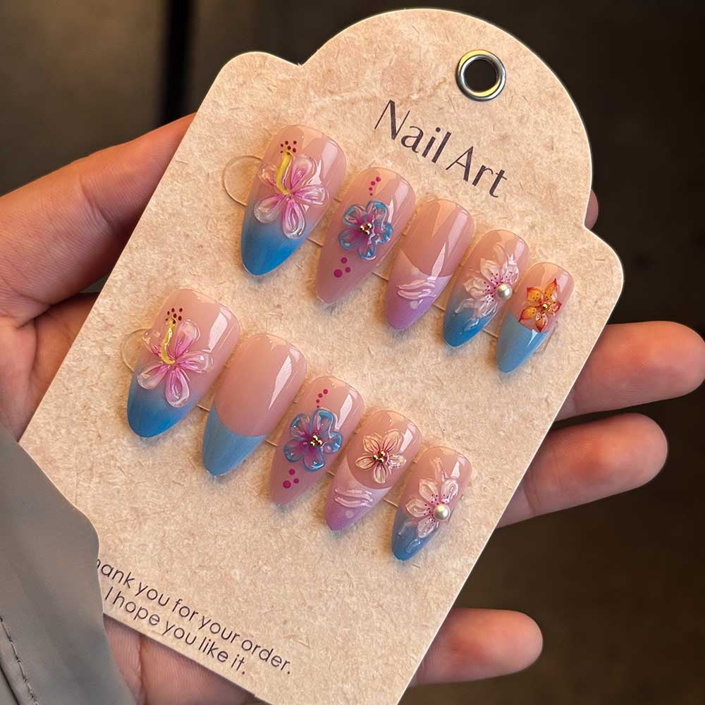 Künstlerisches blumenmusteriertes Press-On-Nagelset Brehn