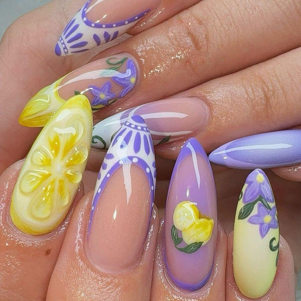 Kunstnagelset mit Floralen Designs Brehn