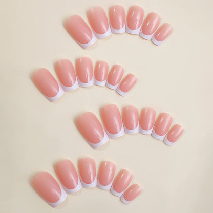 Kunstnagelset mit elegantem French-Design Brehn
