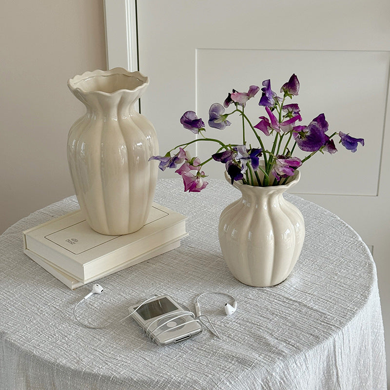Elegante Porzellan-Blumenvasen