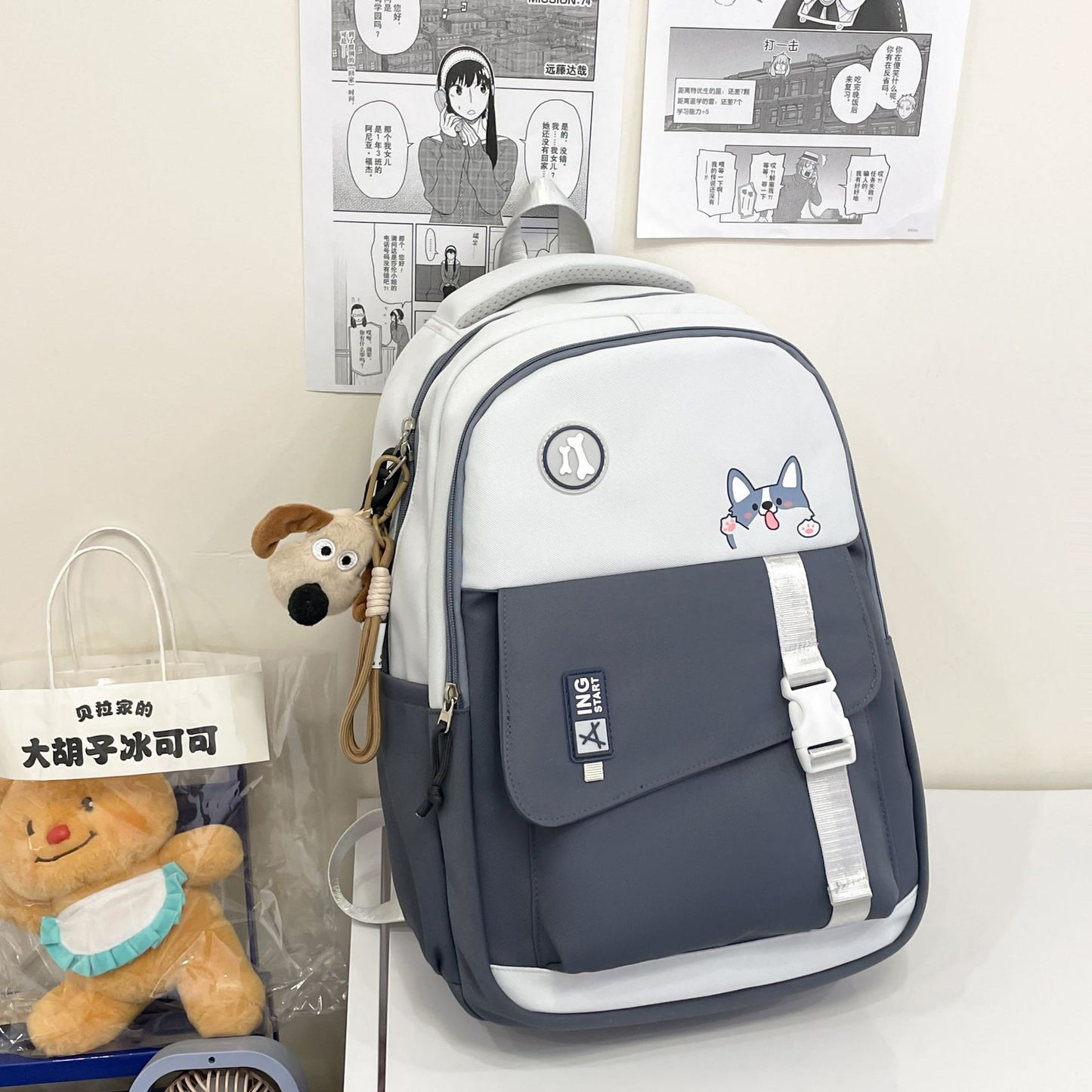 Adorable Charakter-inspirierte Schultasche