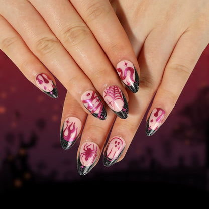 Kunstvolle Halloween-Nagelkunst mit glitzerndem Abschluss Brehn