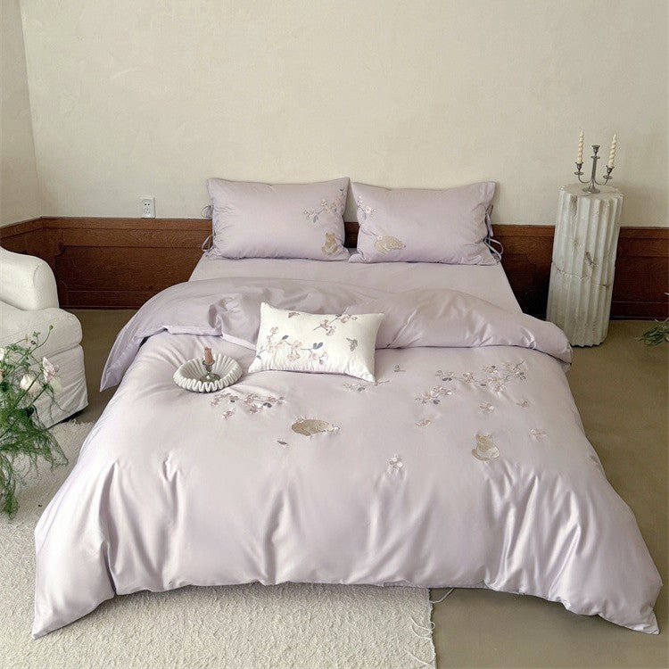 Elegante bestickte Bettwäsche-Garnitur aus Baumwollsatin mit Katzen‑ und Blumenmotiv Brehn