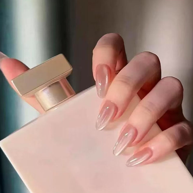 Elegantes Ombre-Nageldesign Brehn
