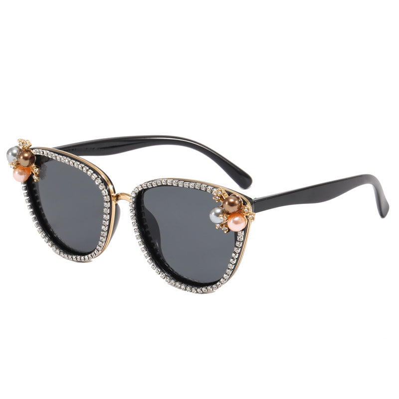 Damen glamouröse Sonnenbrille mit Perlen- und Kristalldekoration Brehn