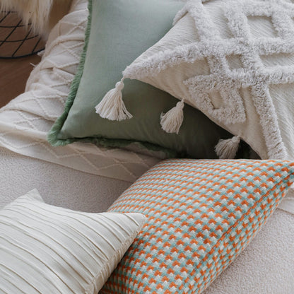 Quadratischer Kissenbezug im Boho‑Stil mit 3D‑Tufting, Quasten und weicher Baumwollstruktur Brehn