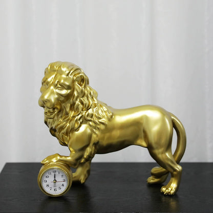 Dekorativer Löwenfiguren mit Uhr