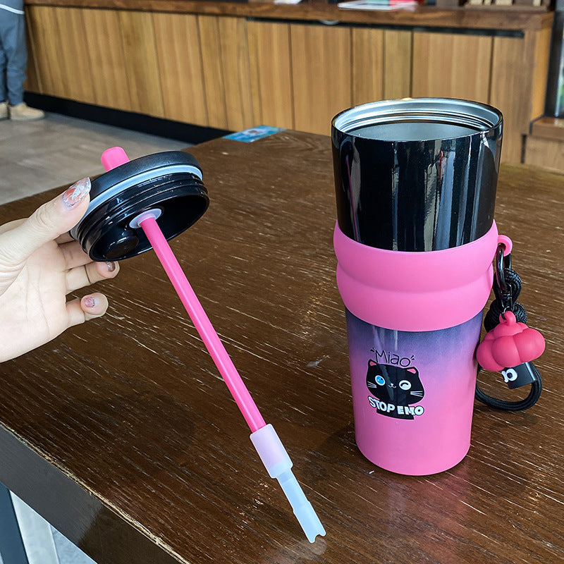 Damen verspielter Kaffeebecher mit Silikonhülle und integriertem Anhänger Brehn