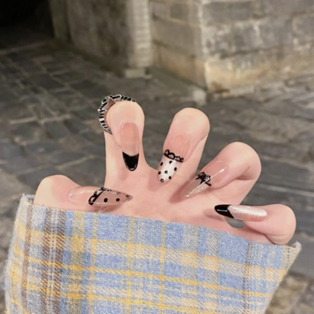 Künstlerisches Press-On-Nagelset mit Sternenmotiv Brehn