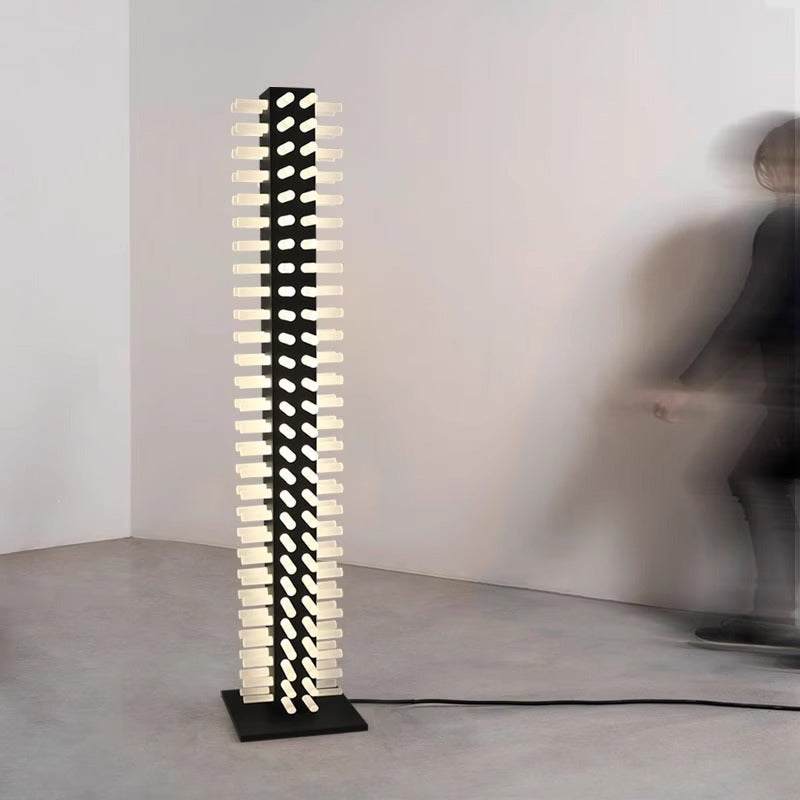 Skulpturale LED Stehlampe