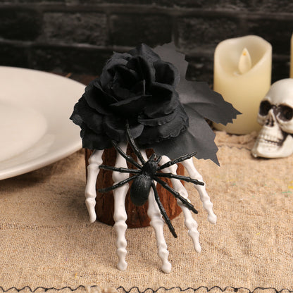 Gothic-Haarclip mit Stoffrose, Skelettfingern und Spinnen-Applikation