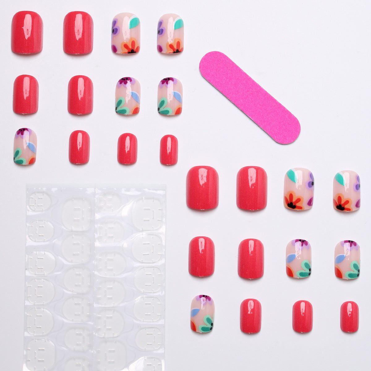 Kunstvolle Nagelspitzen im floralen Design Brehn