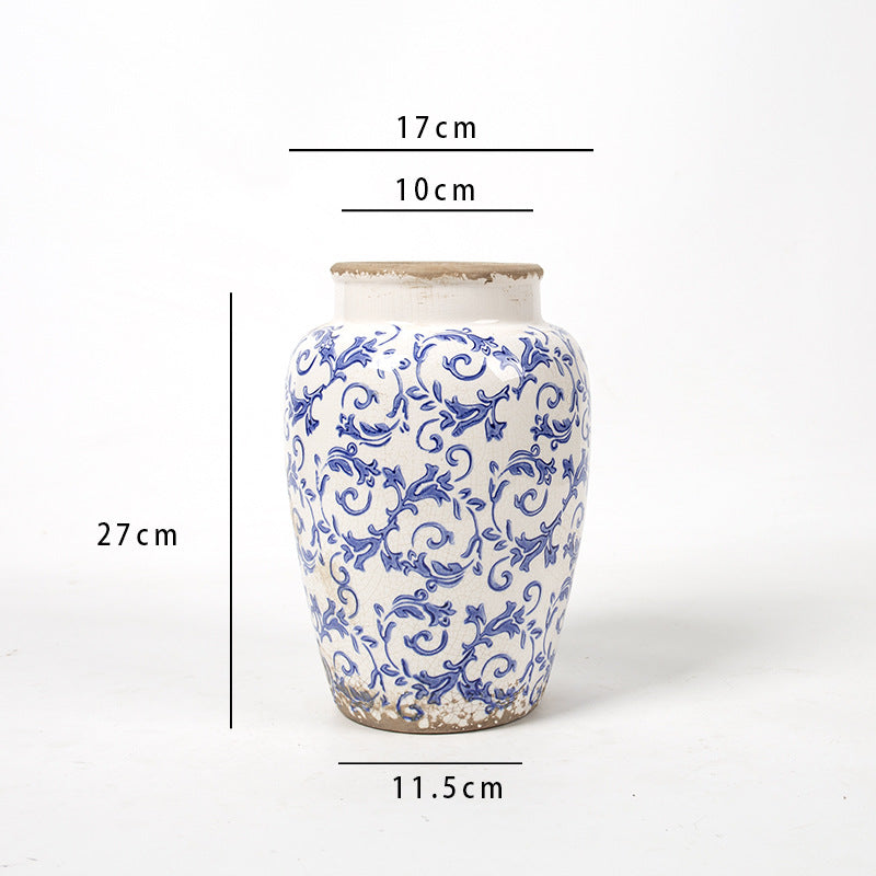 Florale Keramik Vase mit kunstvollem Design Brehn