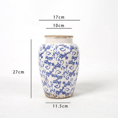 Florale Keramik Vase mit kunstvollem Design Brehn