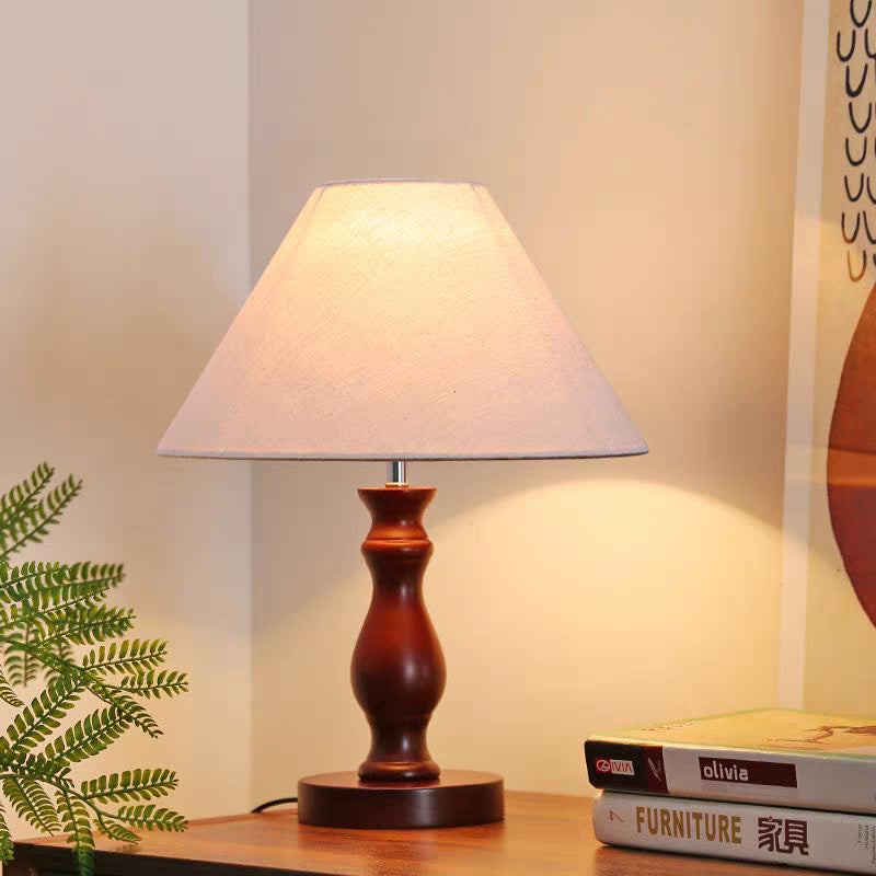 Minimalistische dekorative Tischlampe