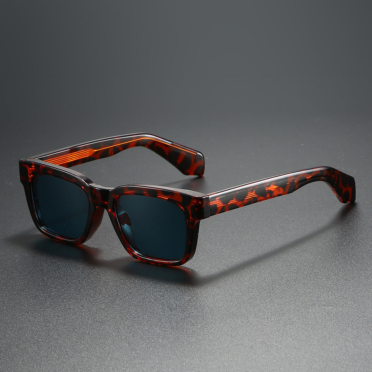 Damen quadratische Sonnenbrille mit markantem Schildpatt-Muster Brehn
