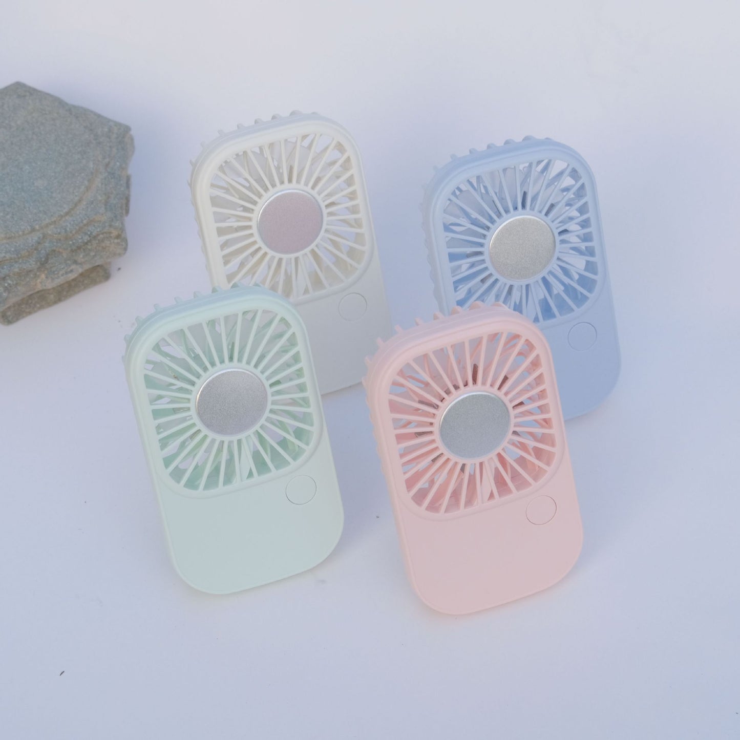 Damen Tragbarer Mini Handventilator mit leistungsstarker Akku-Funktion Brehn
