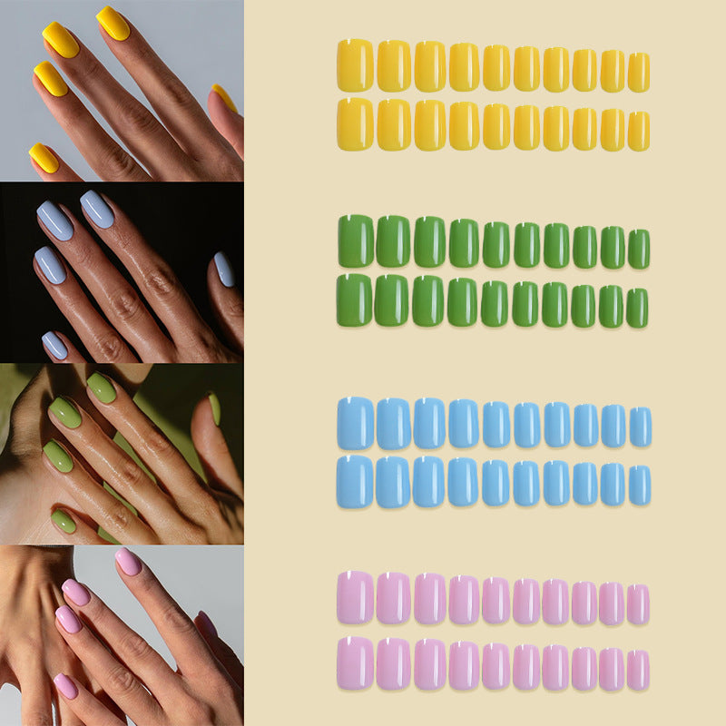 Glänzendes Press-On-Nagelset mit kreativen bunten Stilen Brehn