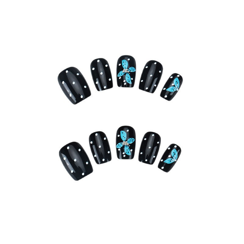 Blumenverzierte Press-On-Nagelset Brehn