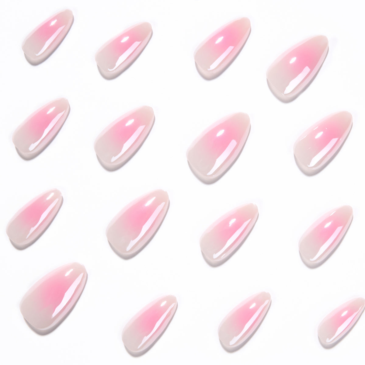 Kunstvolle Nagelverlängerungen im eleganten Ombre-Design Brehn