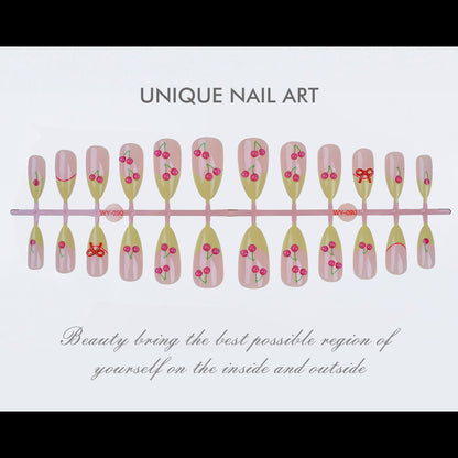 Natürlicher Floral Press-On Nagelset Brehn