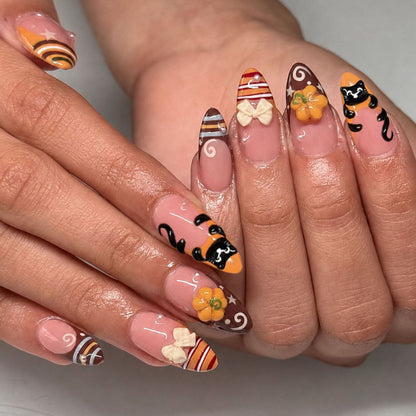 Kunstnagelset mit kreativen Halloween-Motiven Brehn