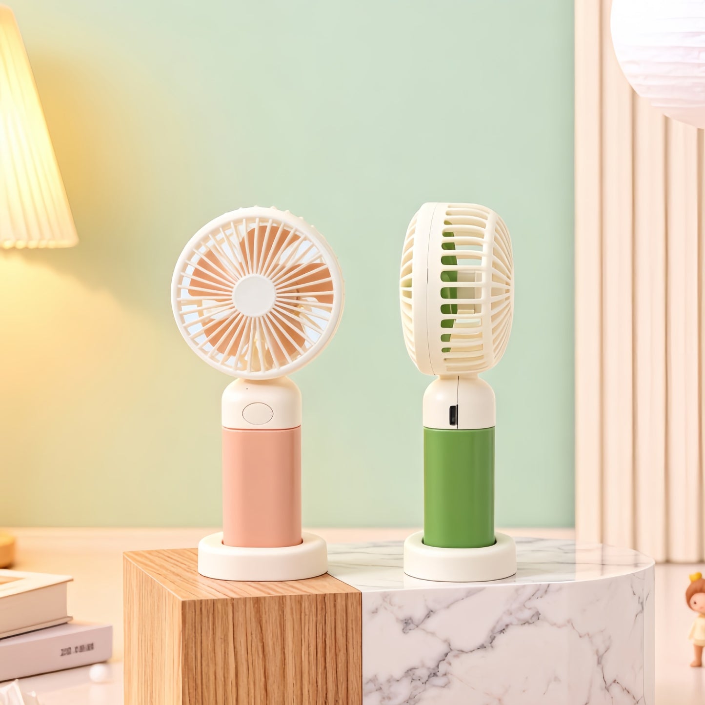 Damen Tragbarer Handventilator mit USB-Ladefunktion und ergonomischem Design Brehn