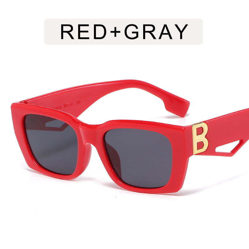 Damen modische geometrische Sonnenbrille mit einzigartigen Designelementen Brehn