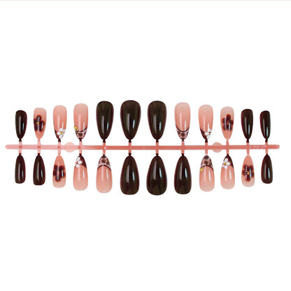 Kunstnagel Set mit eleganten und kreativen Designs Brehn
