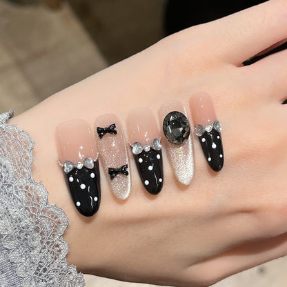 Dekorative mit Strass verzierte Press-On Nagelerweiterungen Brehn