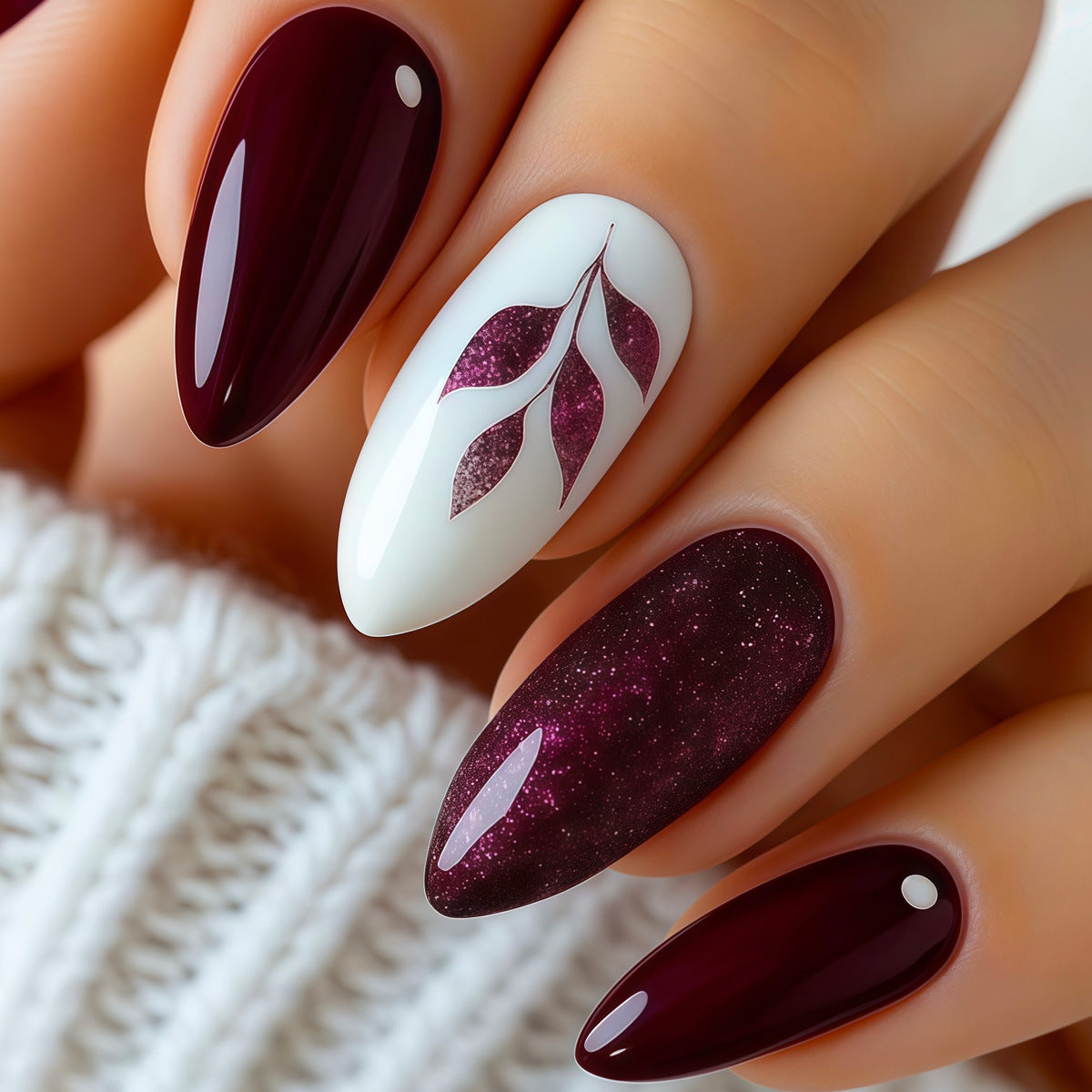 Künstlerisches Press-On Nail Art Set mit glitzerndem Blatt Design Brehn