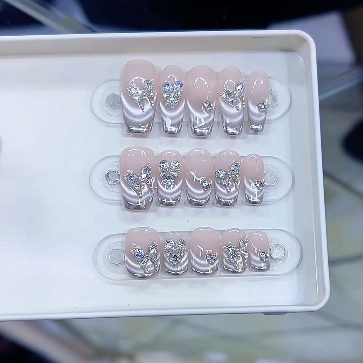Designer Press-On Nail Art Set mit Strassakzenten Brehn
